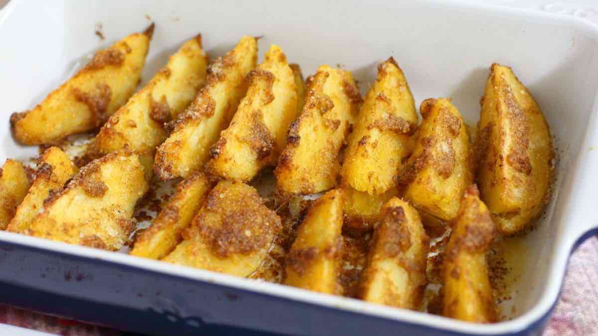 Pommes de terre au four aux épices et au fromage