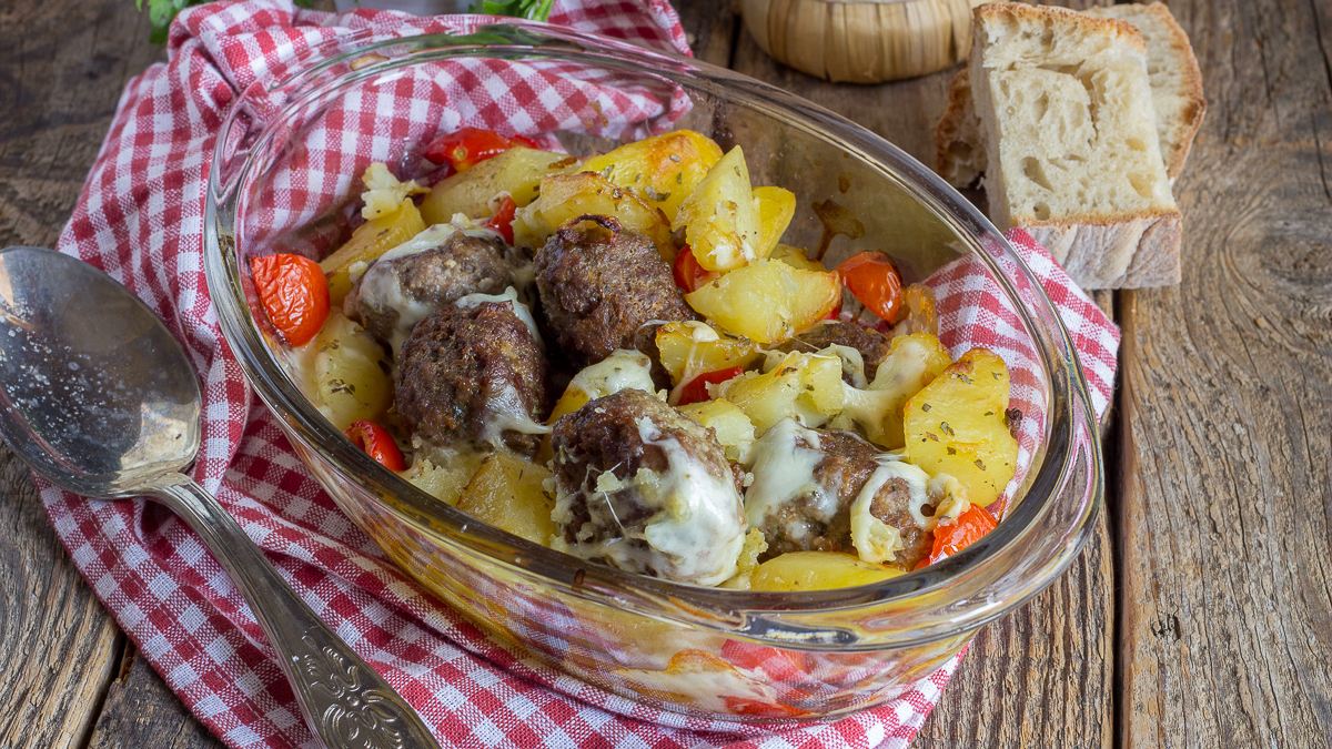 Boulettes de viande aux pommes de terre au fromage très savoureuses