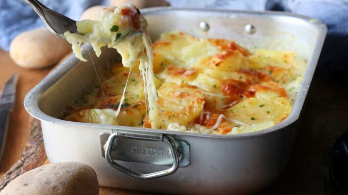 Gratin de pommes de terre aux fromages filandreux