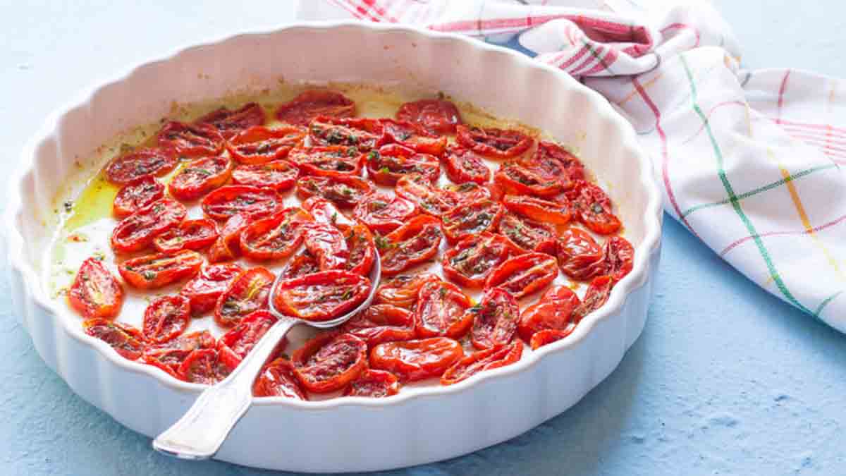 Tomates cerises confites au micro-ondes, délicieuses et prêtes en 10
