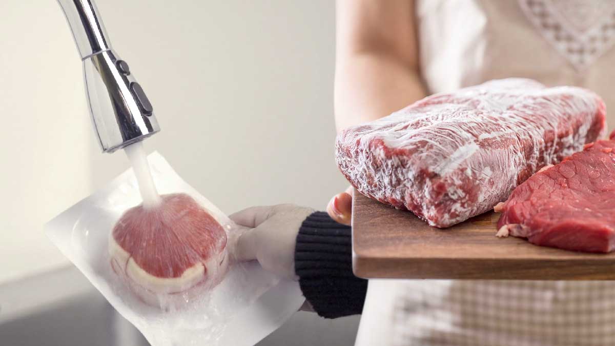 Voici une astuce imparable pour décongeler la viande en deux temps